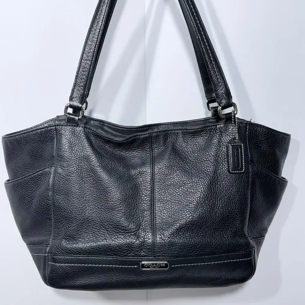 Coach Large Black Pebble Leather Purse / Shoulder Handbag A1320-F25651